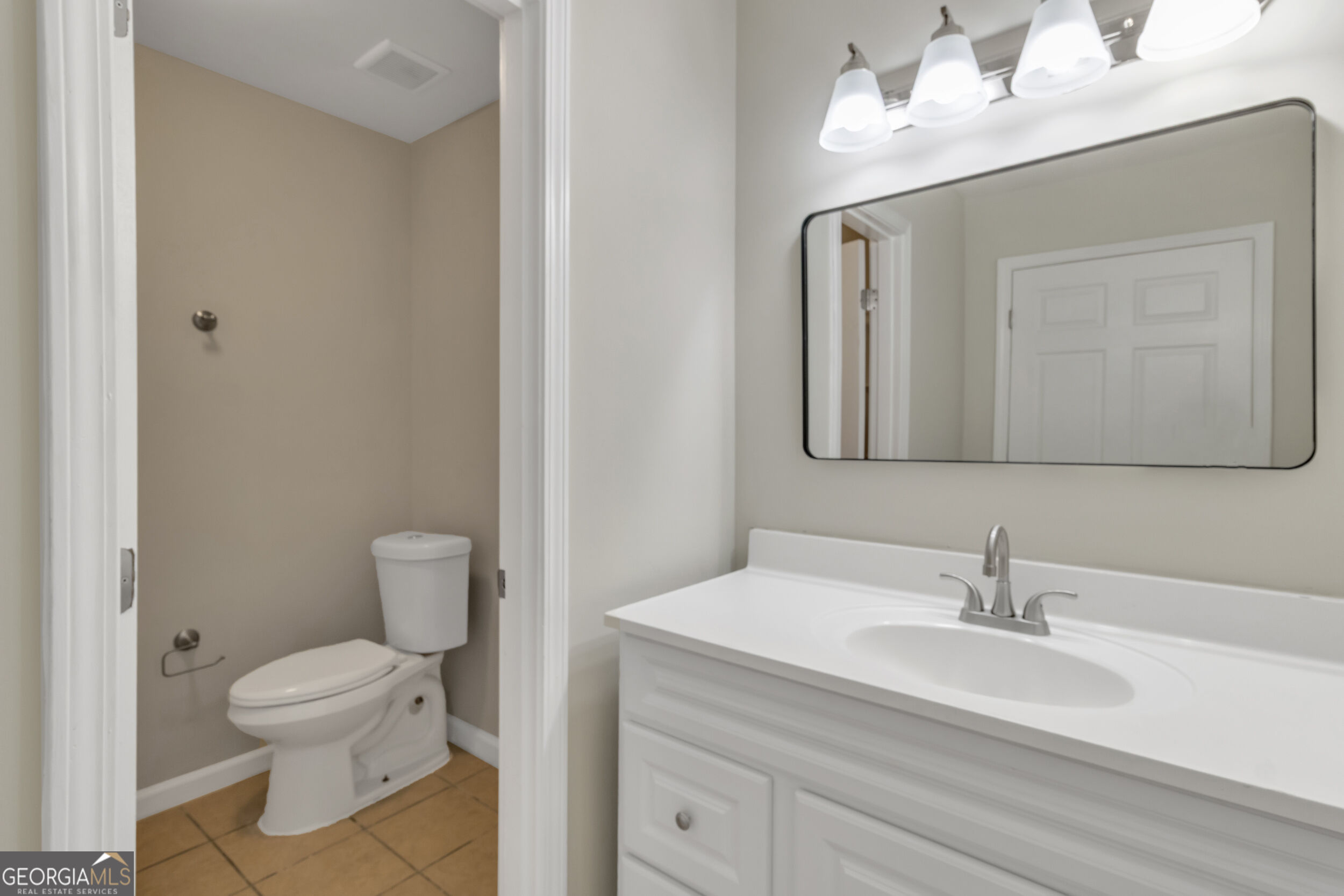 6817 Red Maple Drive Property Photo 15