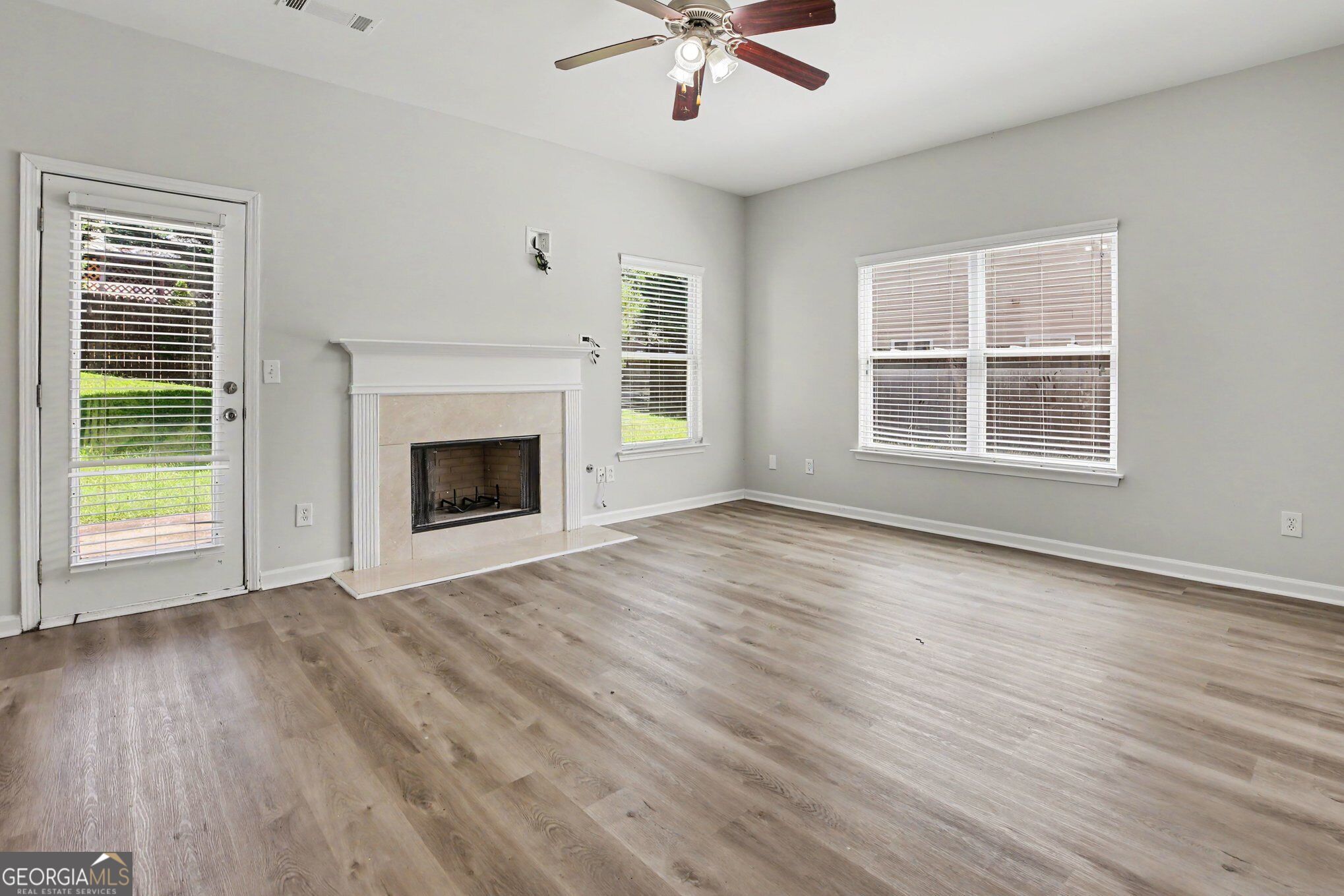 1020 Buckingham Terrace Property Photo 7