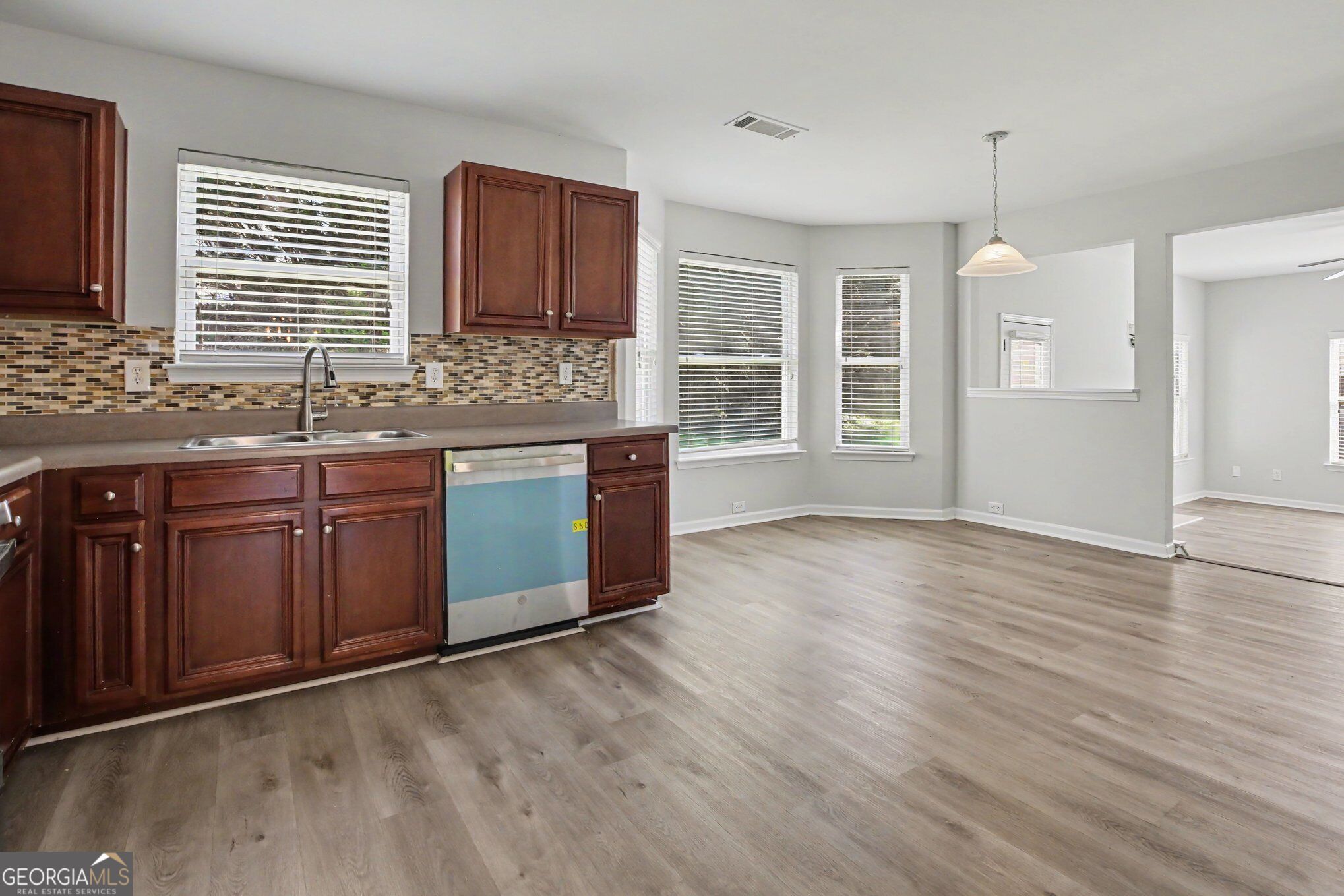 1020 Buckingham Terrace Property Photo 14