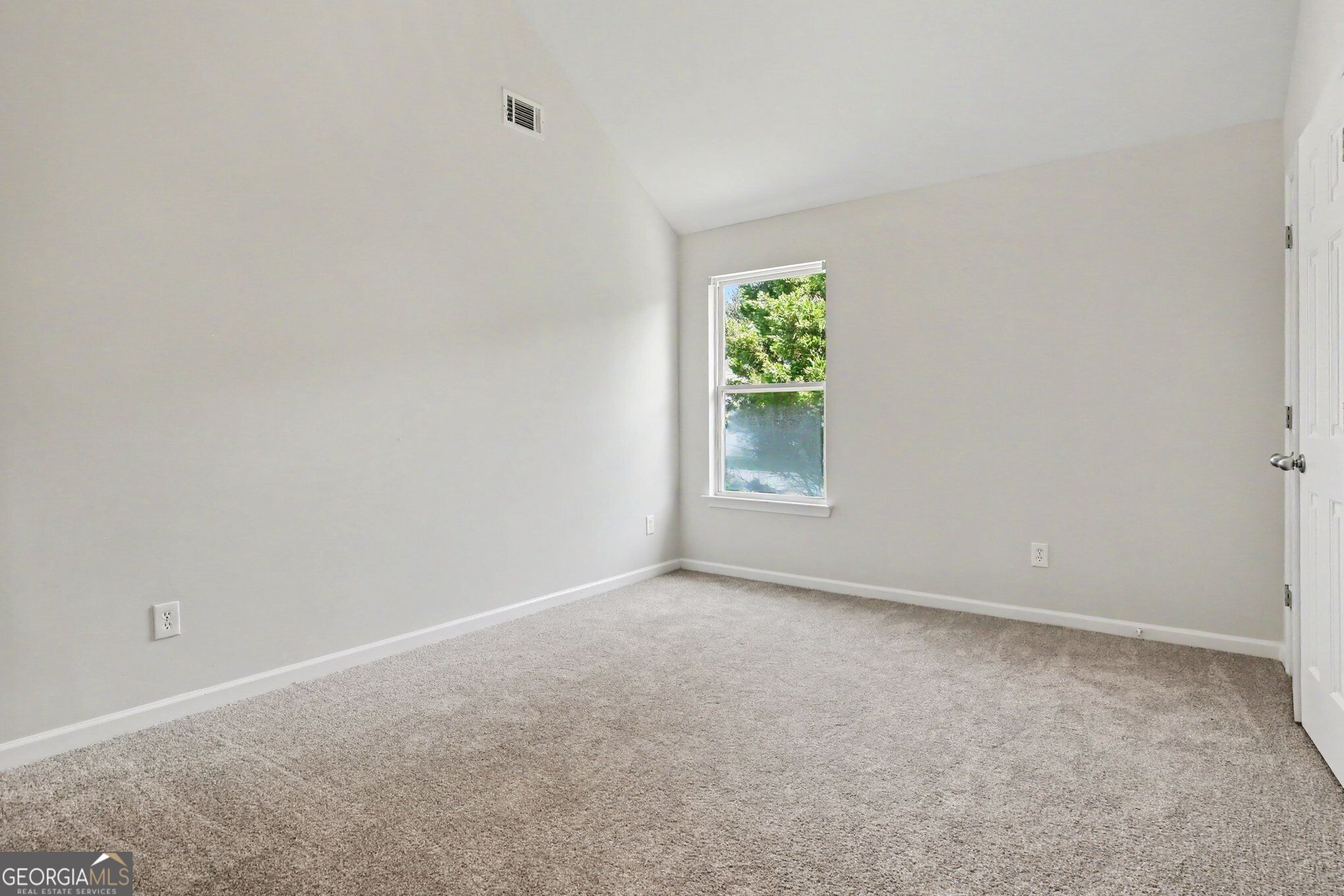 1020 Buckingham Terrace Property Photo 25