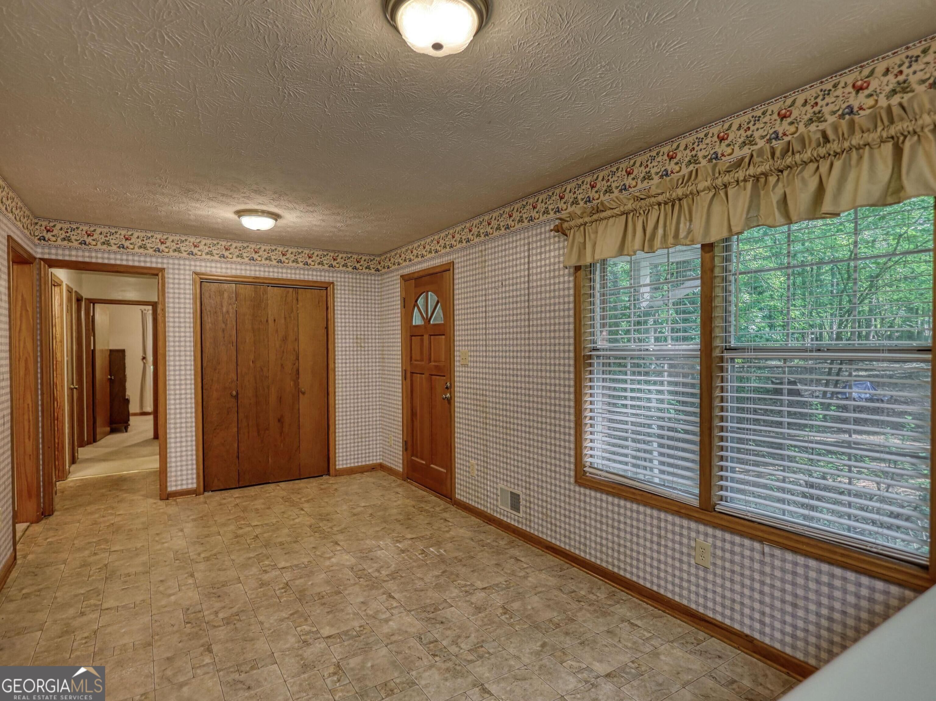 920 Alfred Lane Property Photo 3