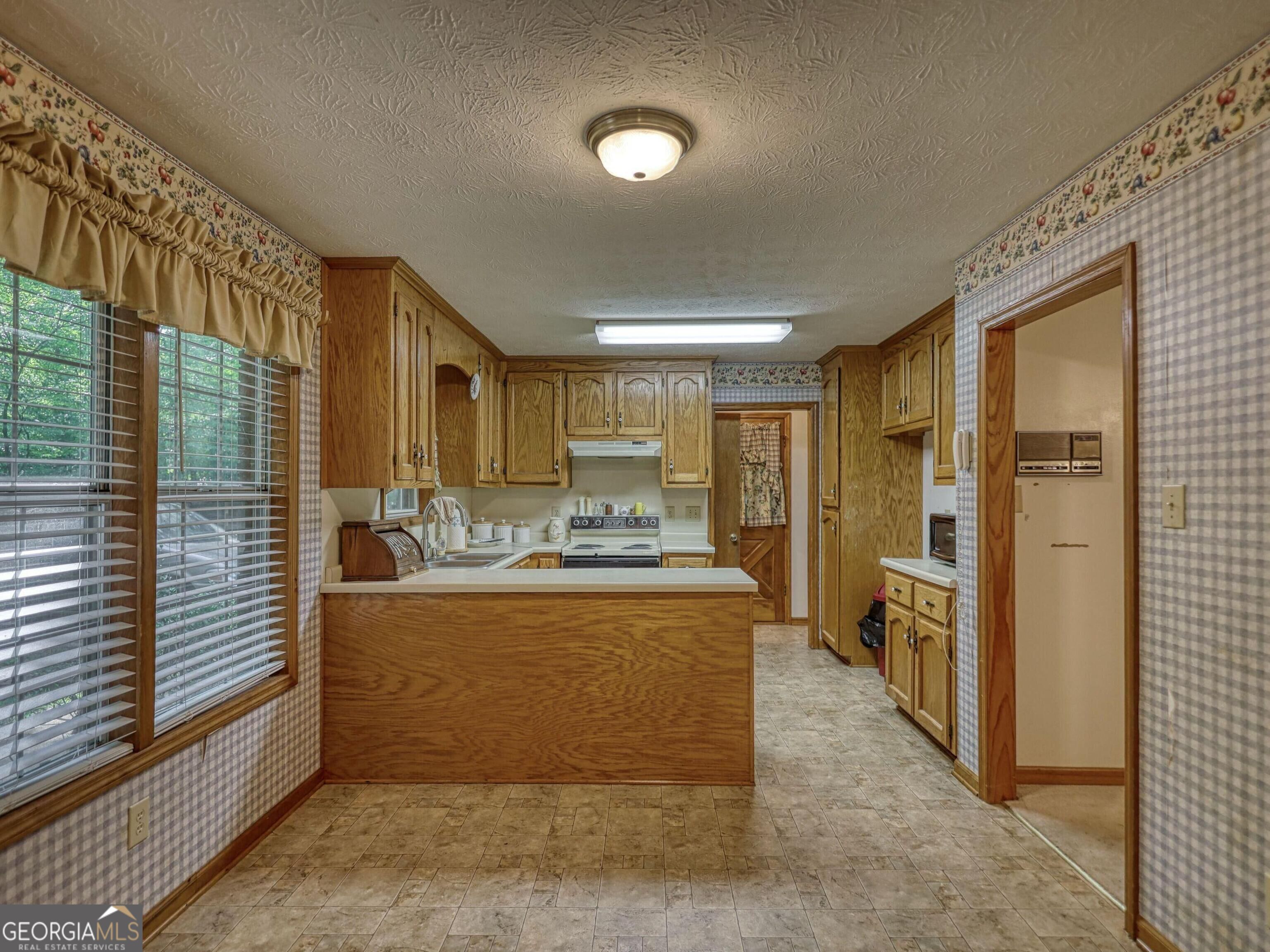 920 Alfred Lane Property Photo 7