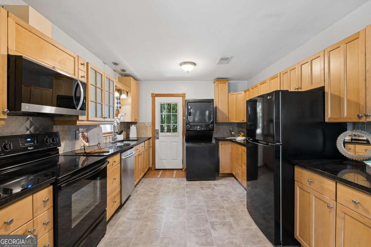448 E Pharr Road Property Photo 14