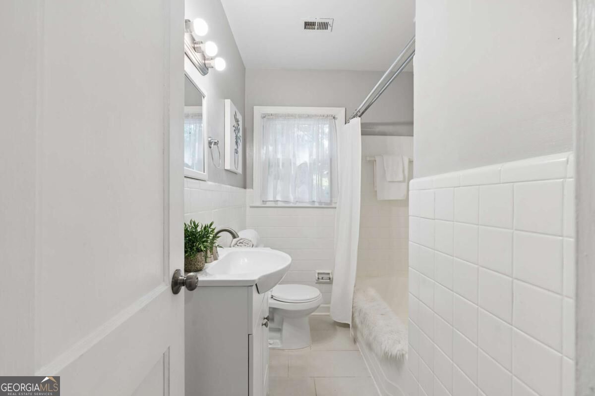 448 E Pharr Road Property Photo 25