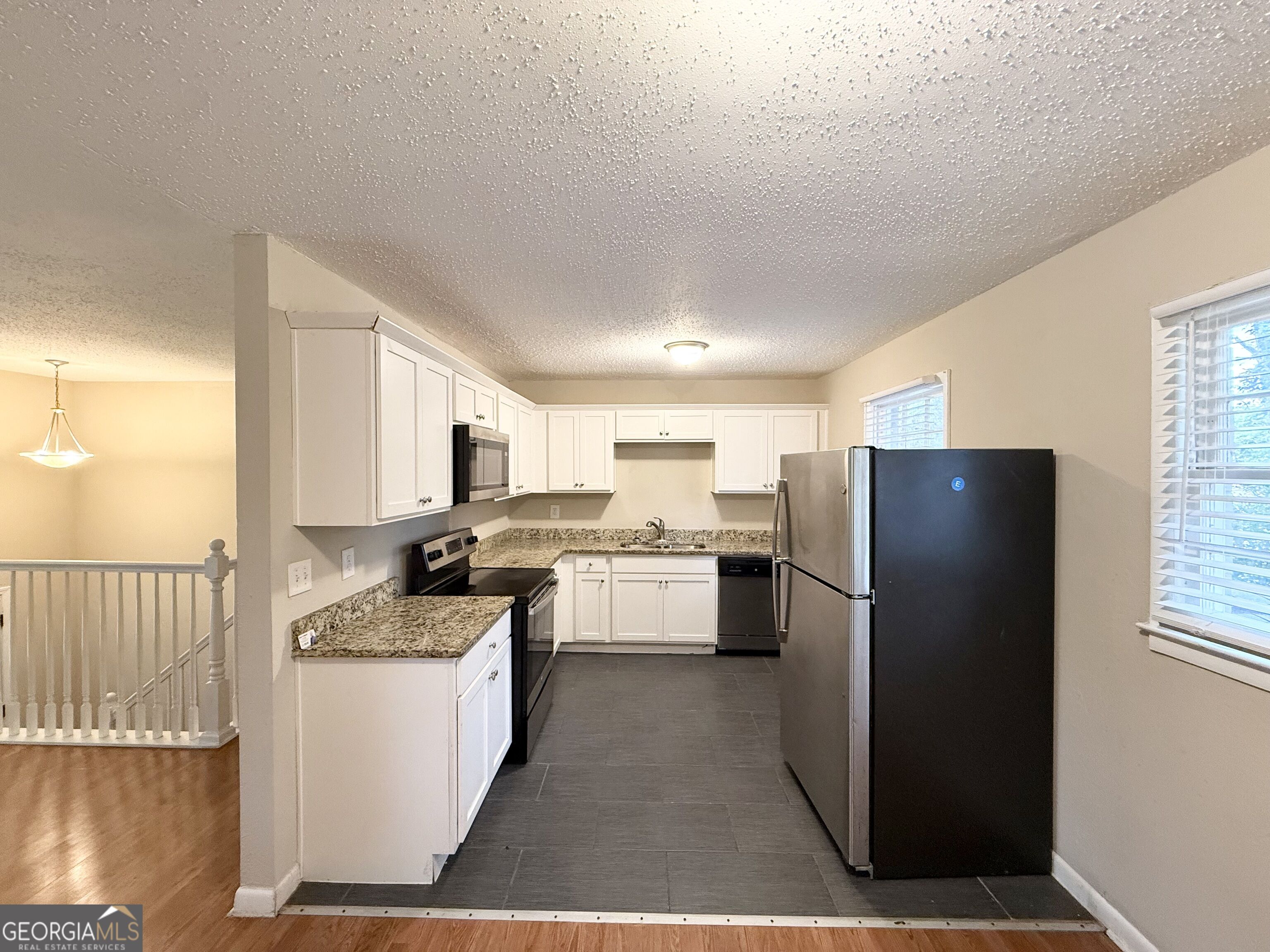 2946 Carriage Lane Property Photo 4