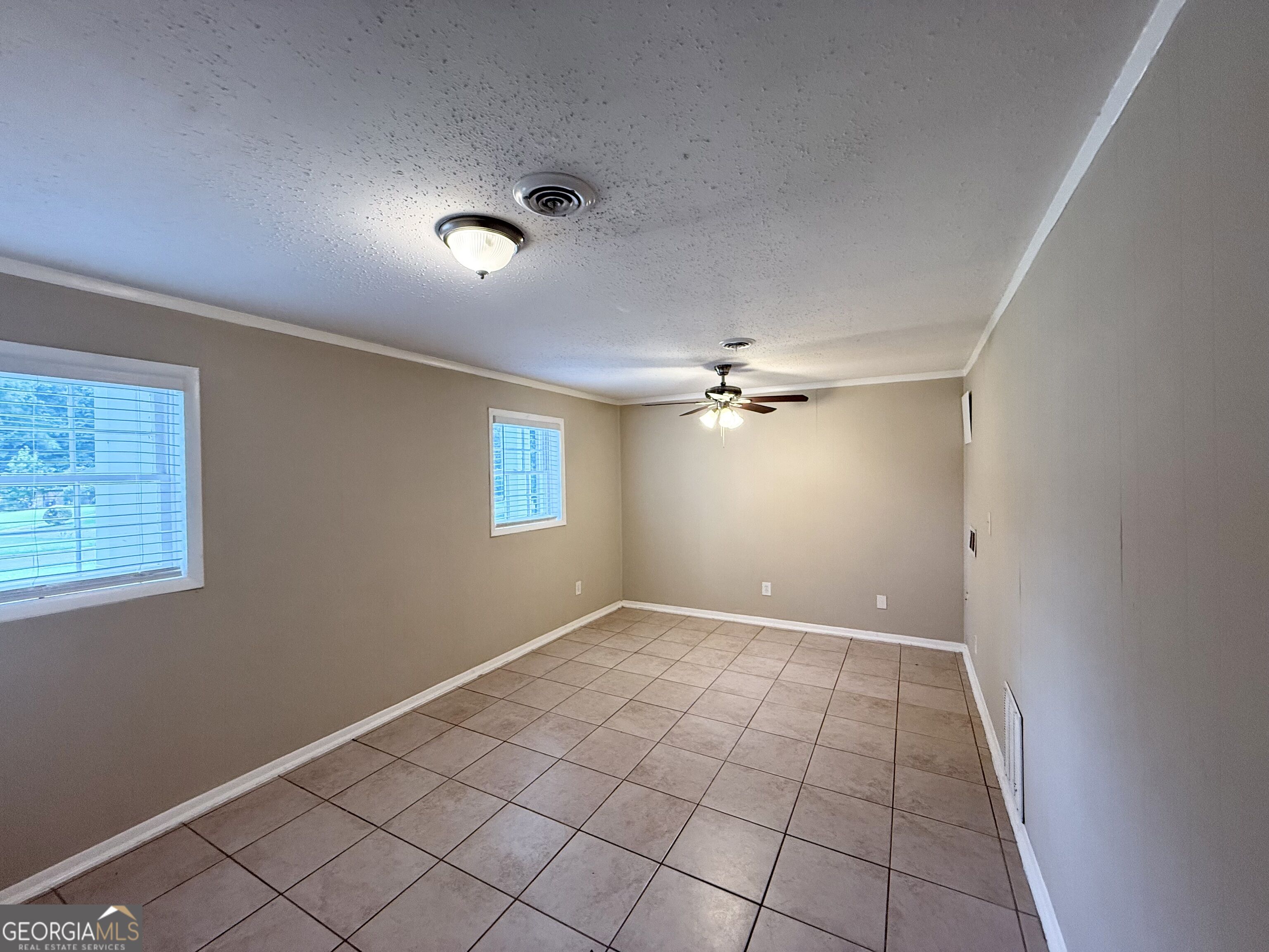 2946 Carriage Lane Property Photo 8