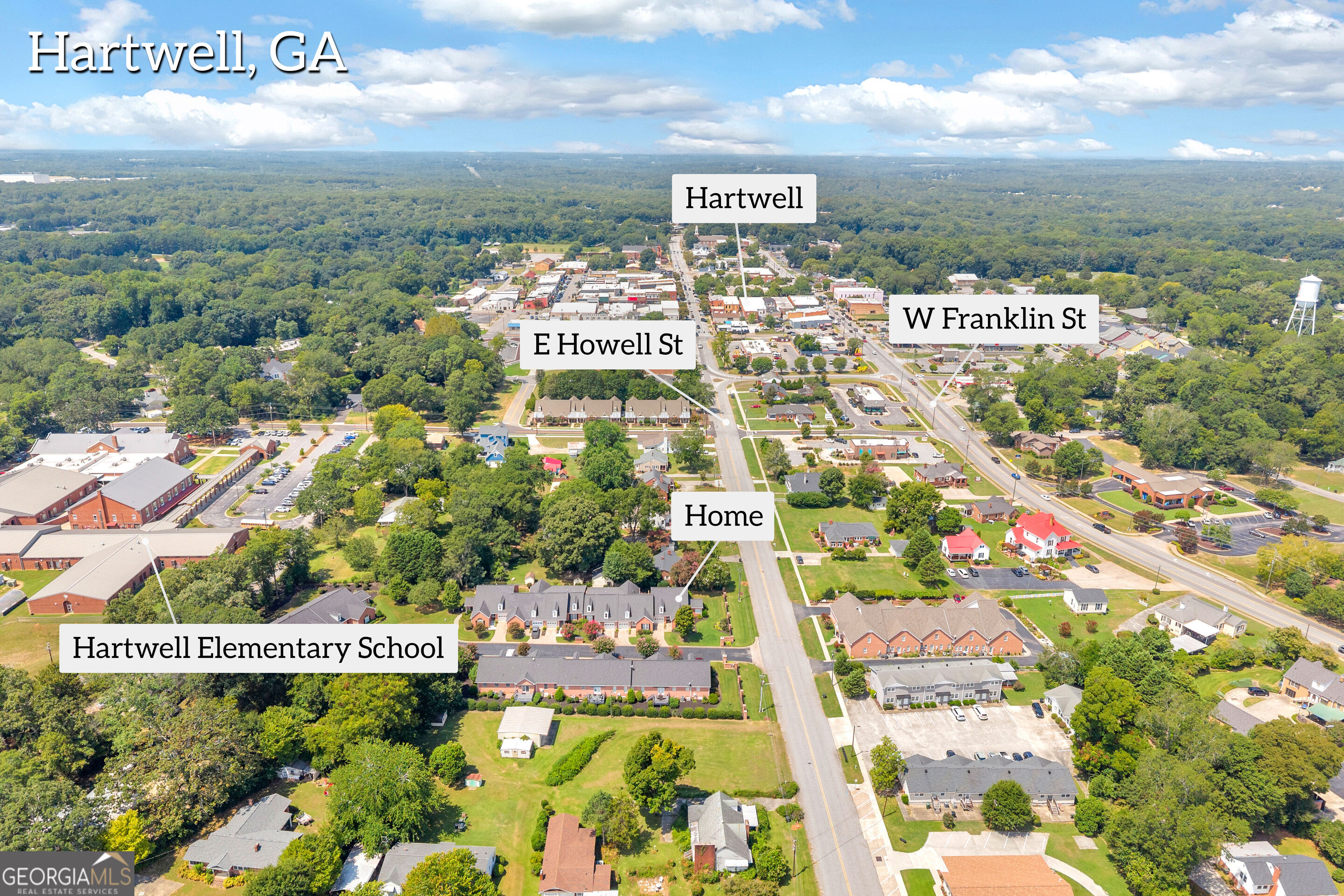 18 Somerset Court Property Photo 4