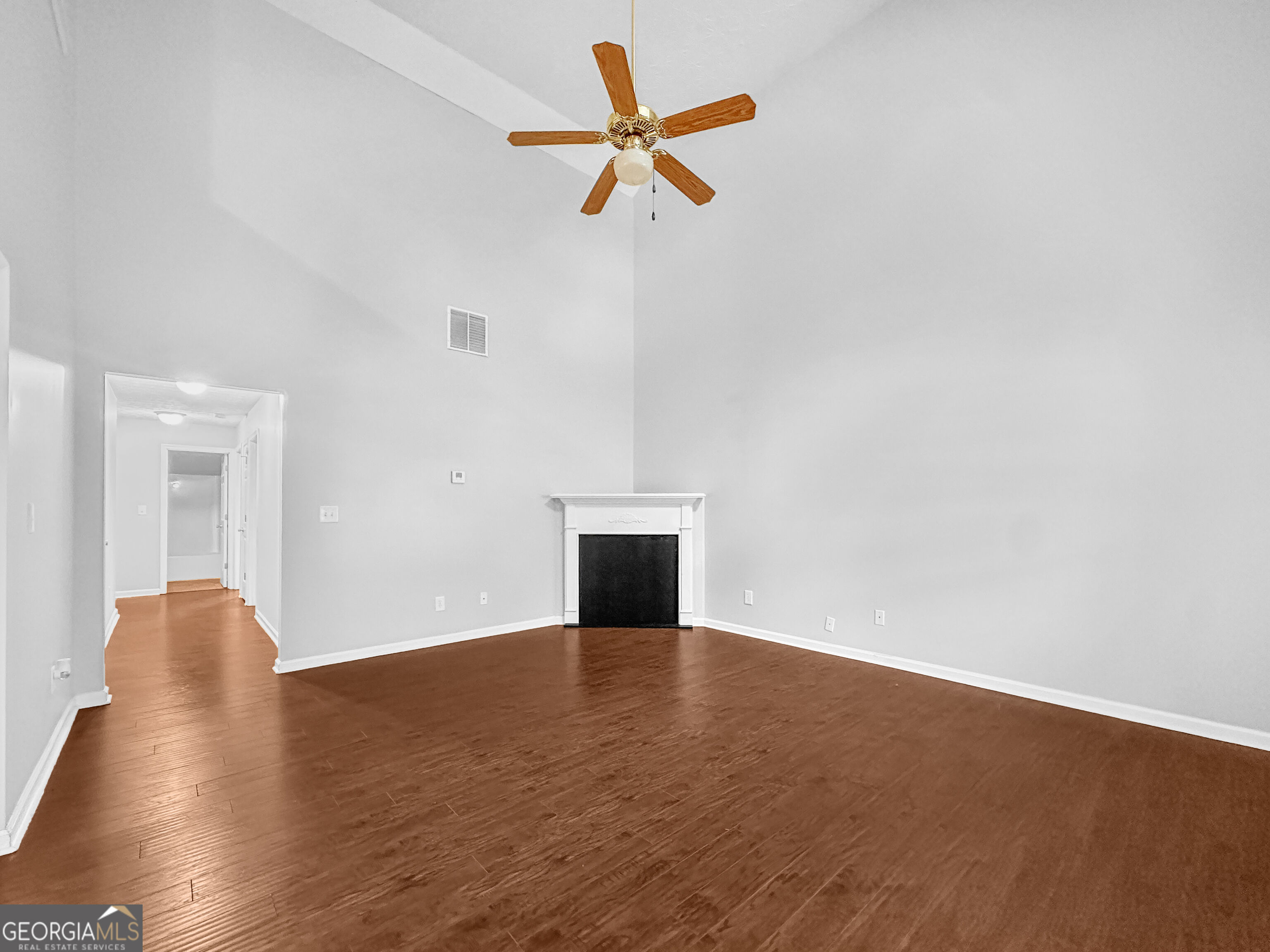 112 Tyler Way Property Photo 3