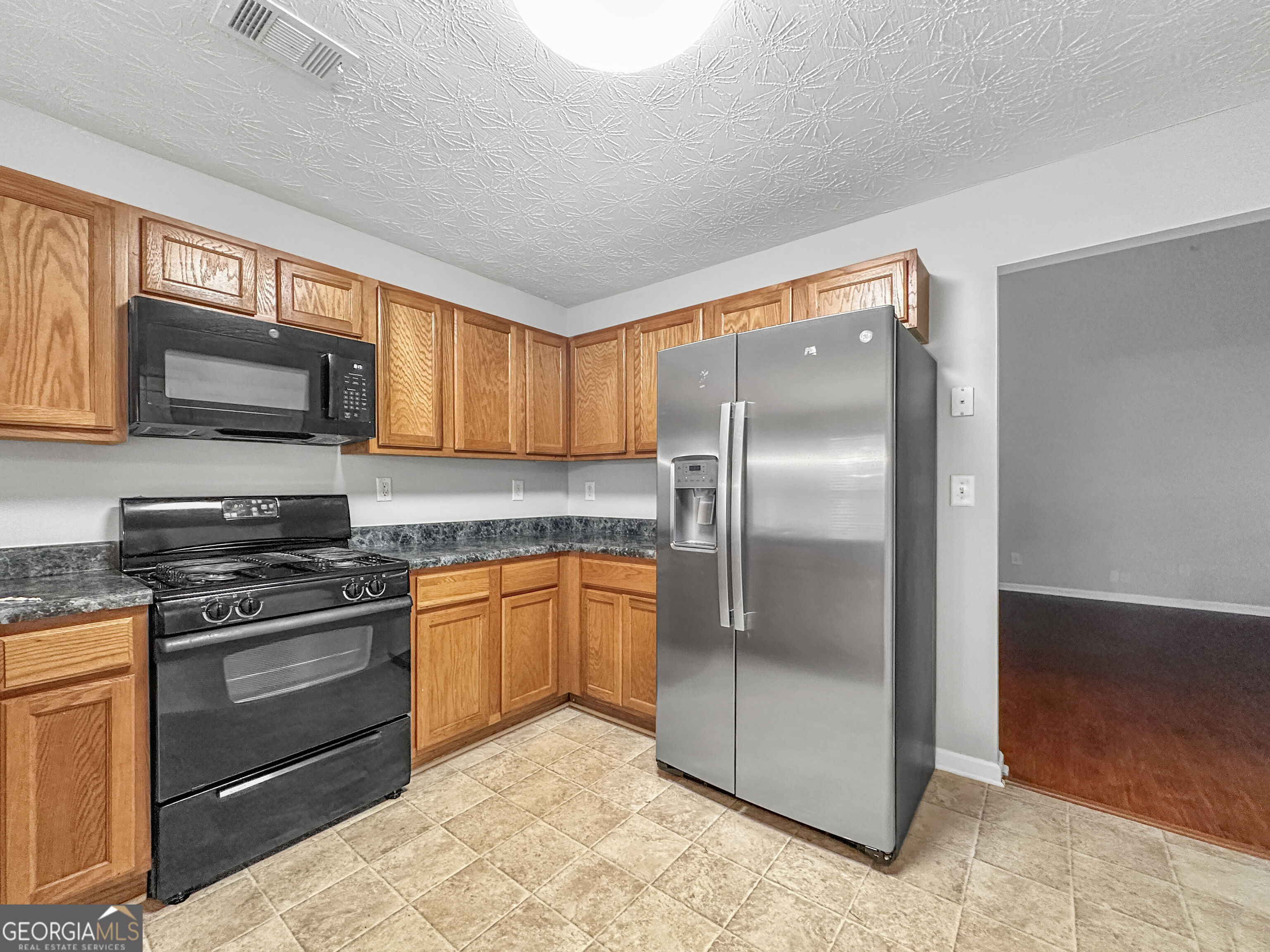 112 Tyler Way Property Photo 5