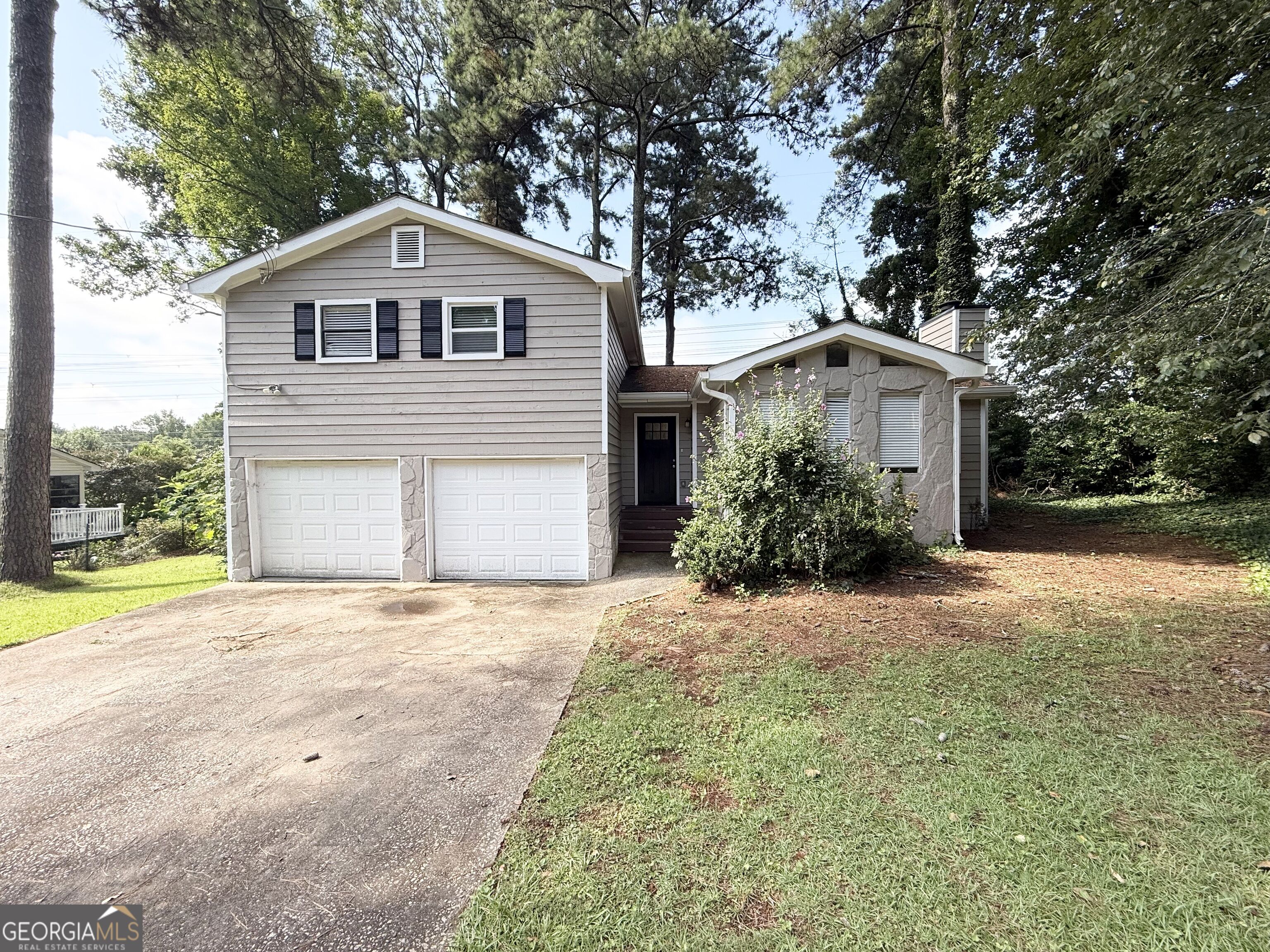 4101 Willow Ridge Road Property Photo 2