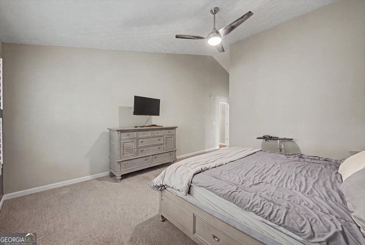 73 Victorian Court Property Photo 19
