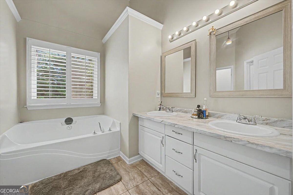 73 Victorian Court Property Photo 20