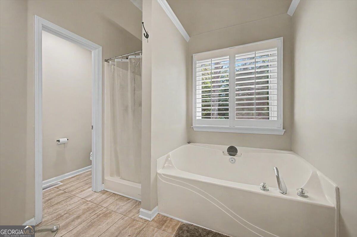 73 Victorian Court Property Photo 21