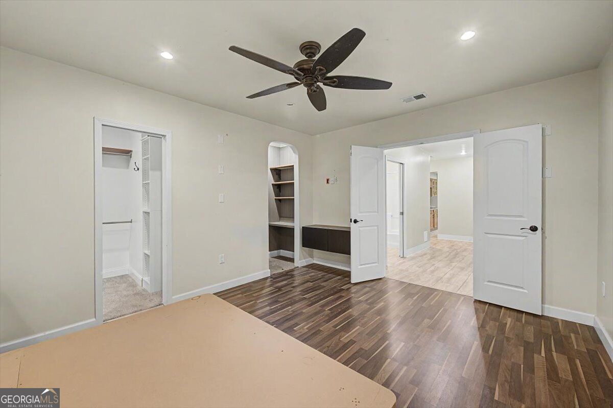 73 Victorian Court Property Photo 35