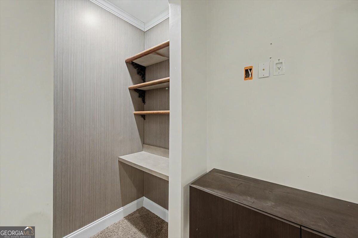 73 Victorian Court Property Photo 36