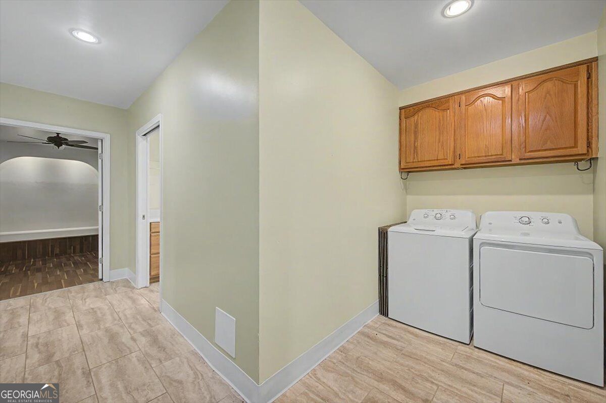 73 Victorian Court Property Photo 38