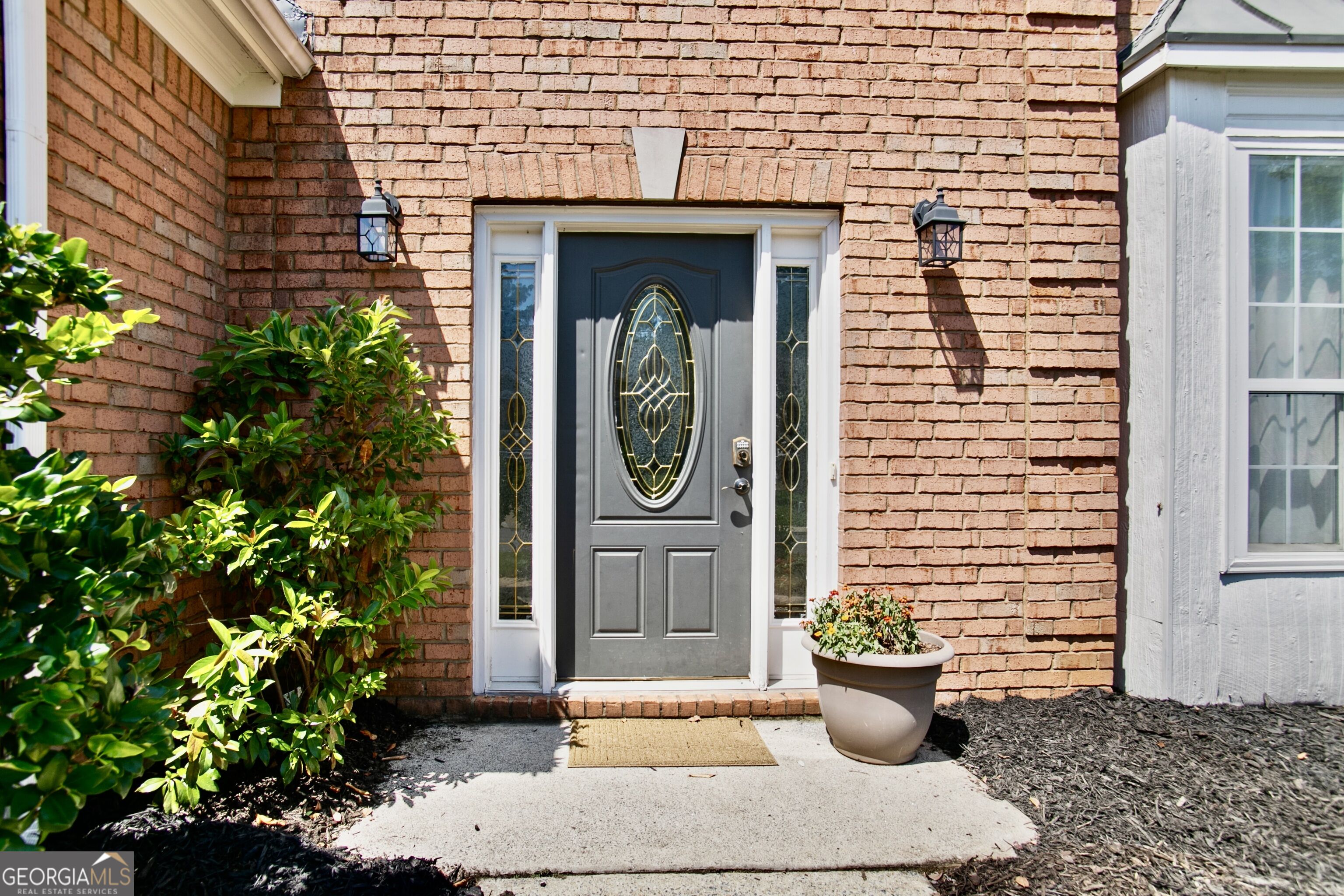 3645 Bancroft Main Nw Property Photo 4