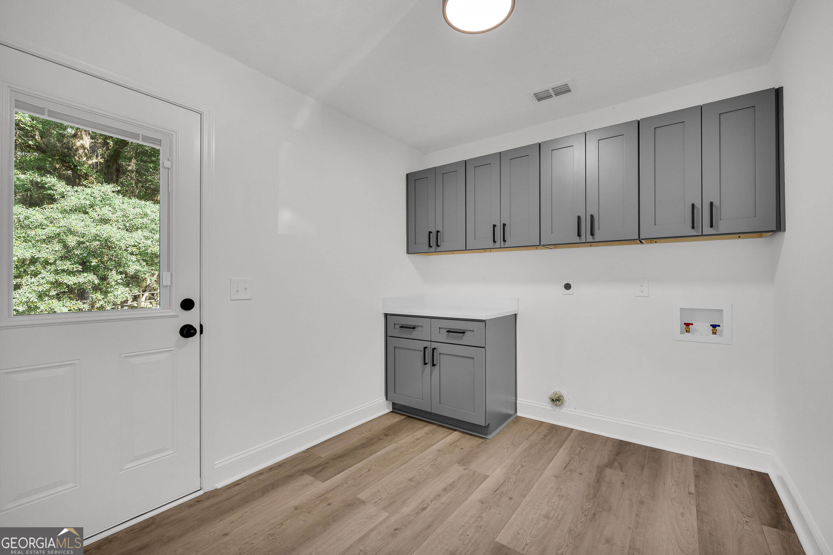 140 Benjamin Drive Property Photo 18