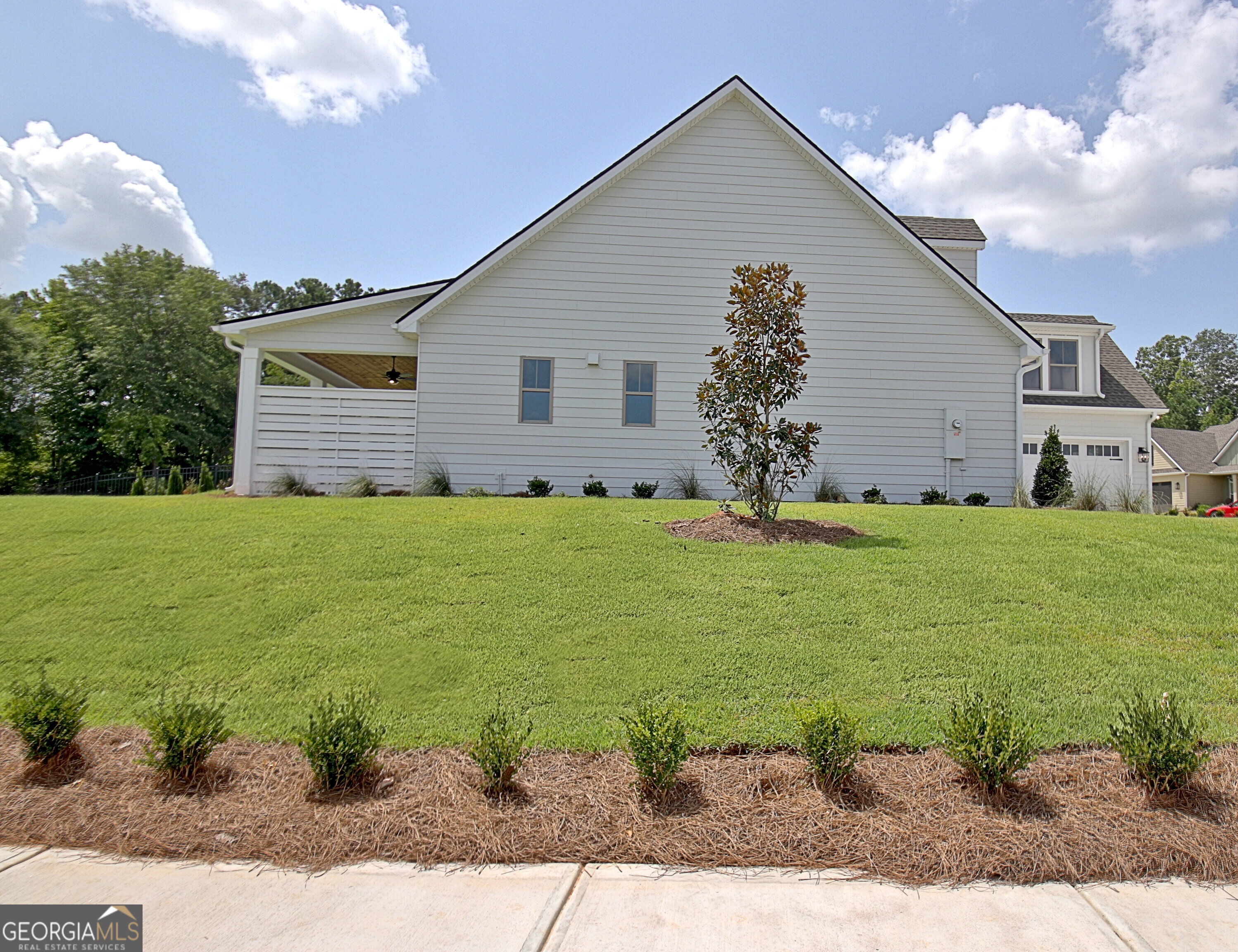 465 Werner Way Property Photo 6