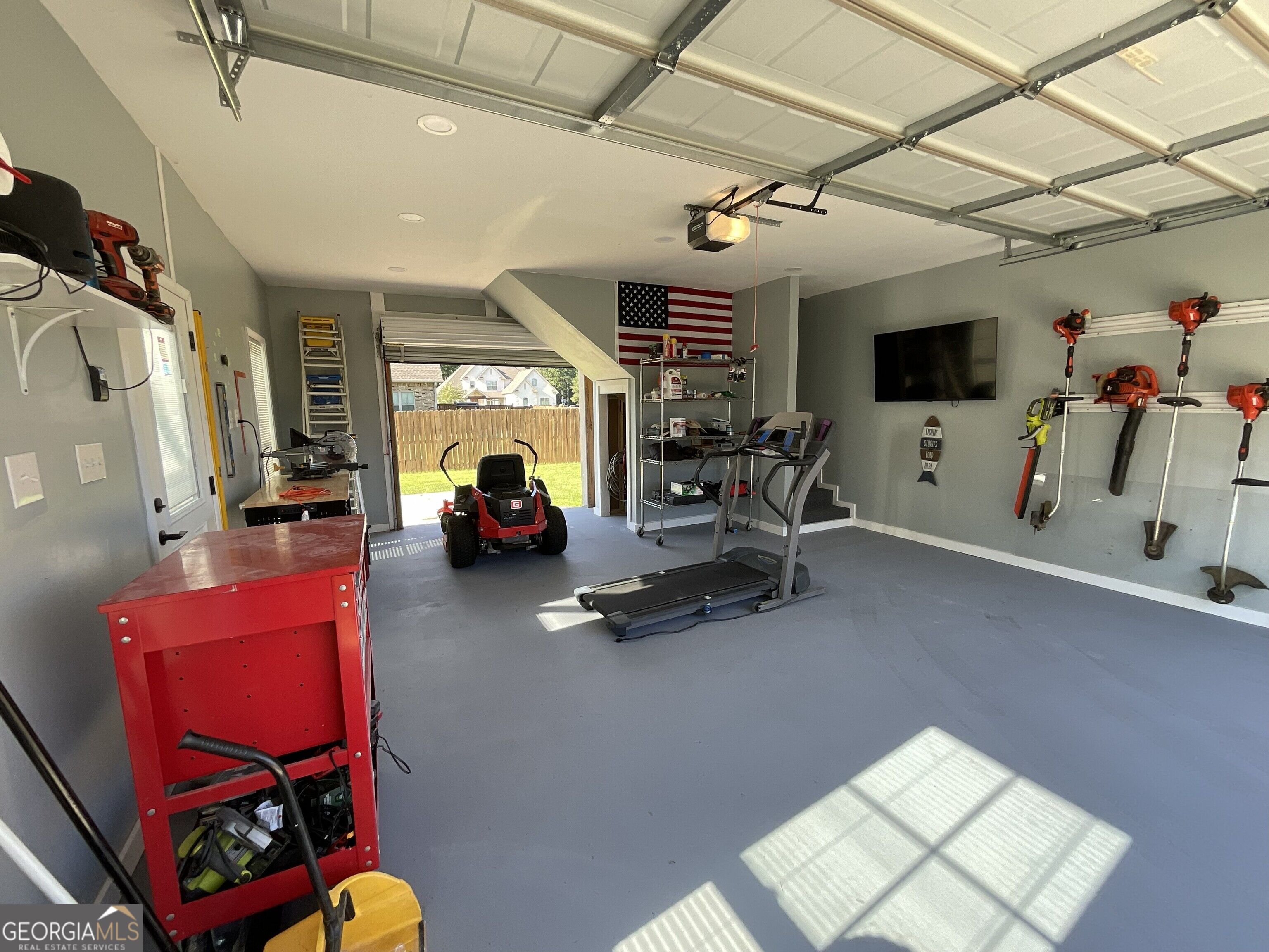 323 Woodlands Boulevard Property Photo 7