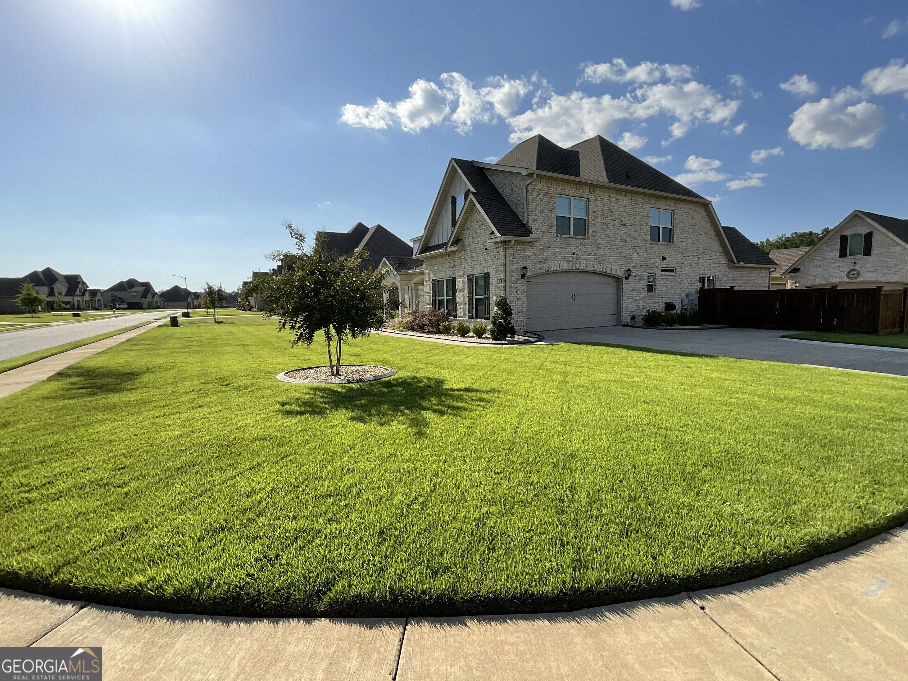 323 Woodlands Boulevard Property Photo 10