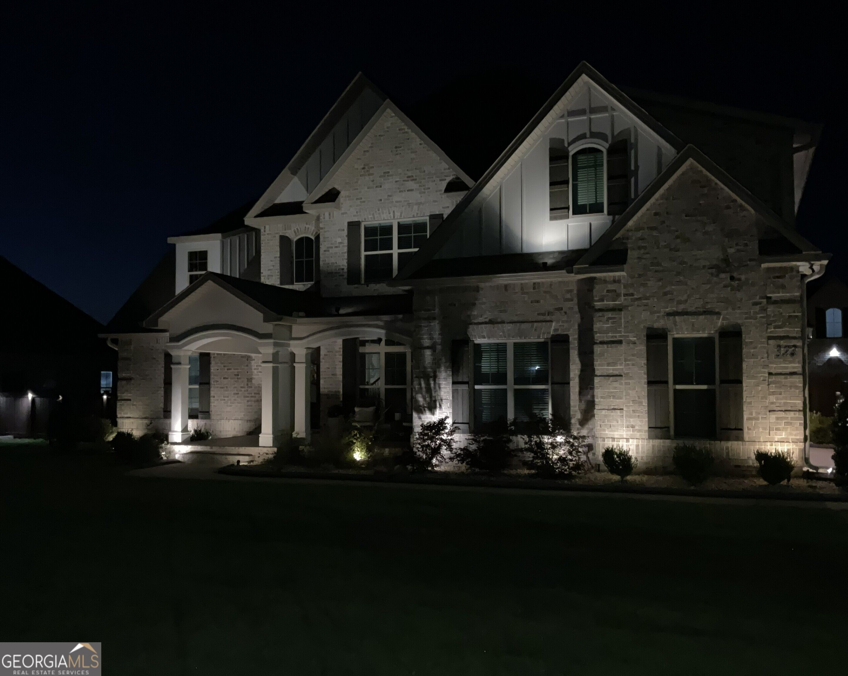 323 Woodlands Boulevard Property Photo 11