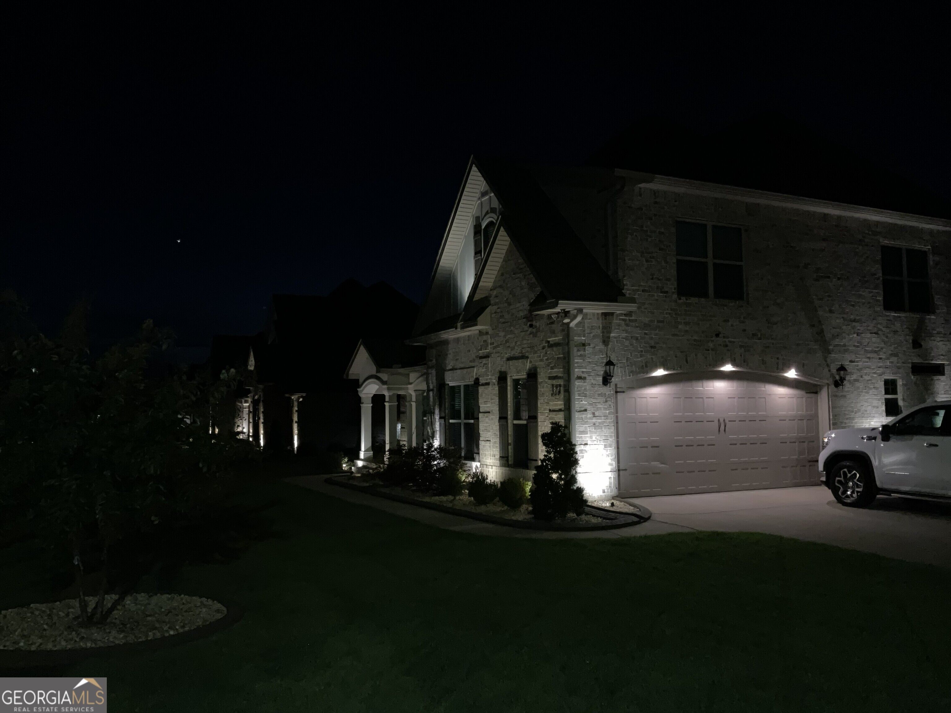 323 Woodlands Boulevard Property Photo 12