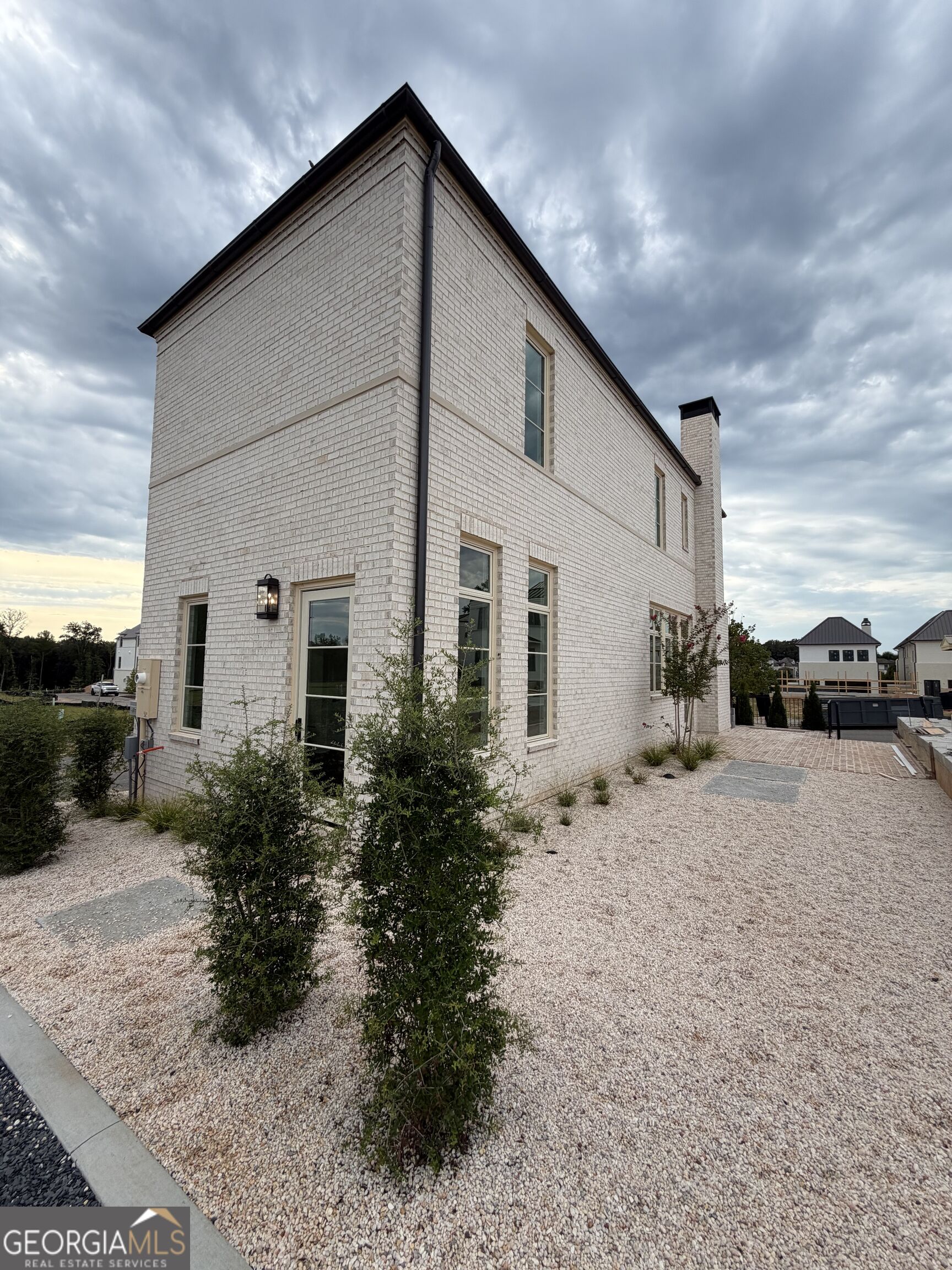 340 6th Street Property Photo 6