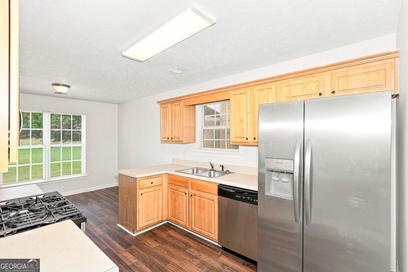 9880 Vista Circle Property Photo 6