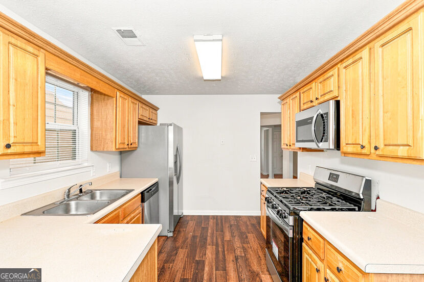 9880 Vista Circle Property Photo 7