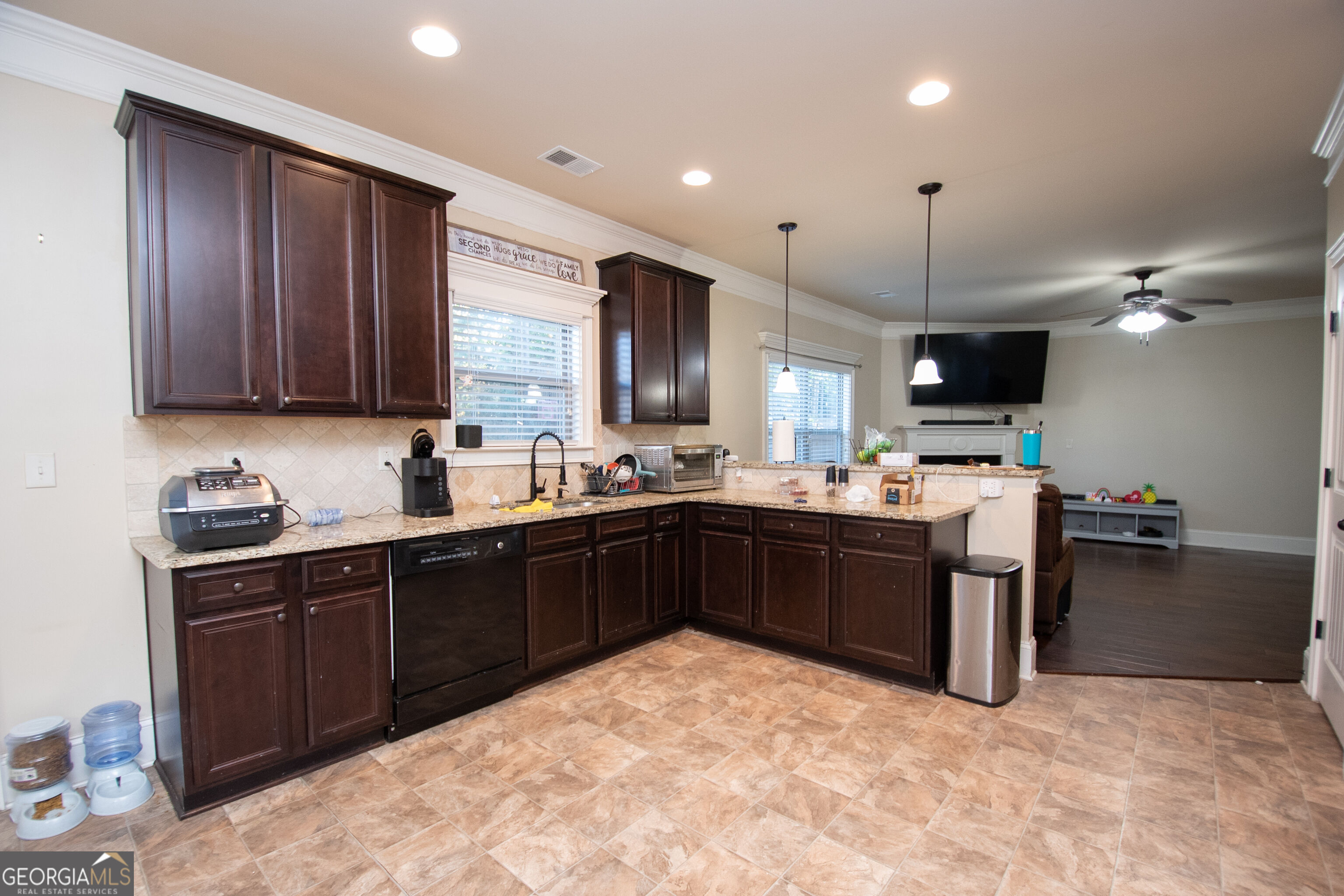 43 Greencove Court Property Photo 6