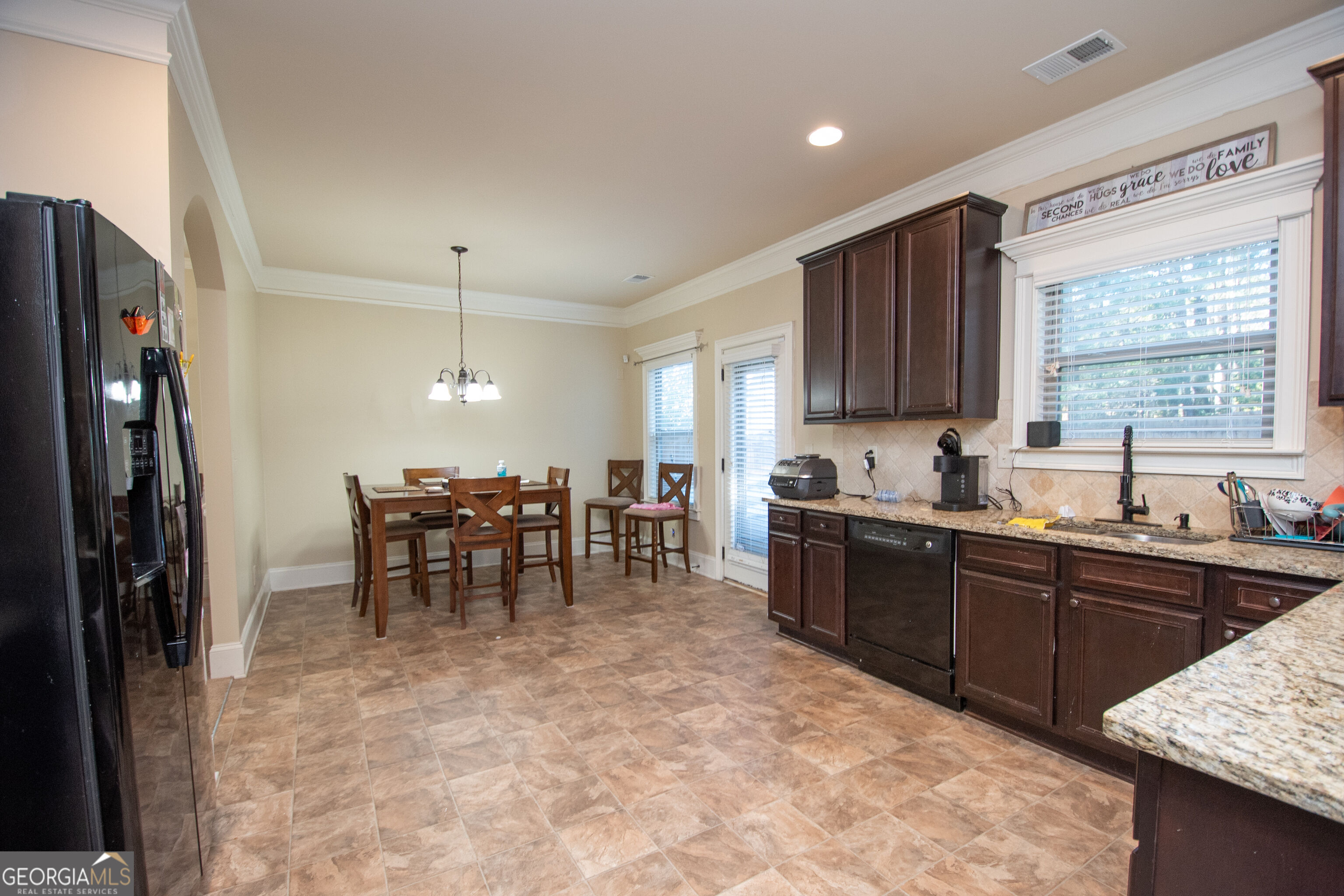 43 Greencove Court Property Photo 8