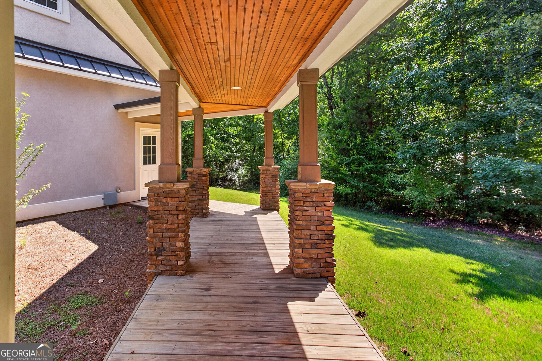 210 Loraine Forest Drive Property Photo 18