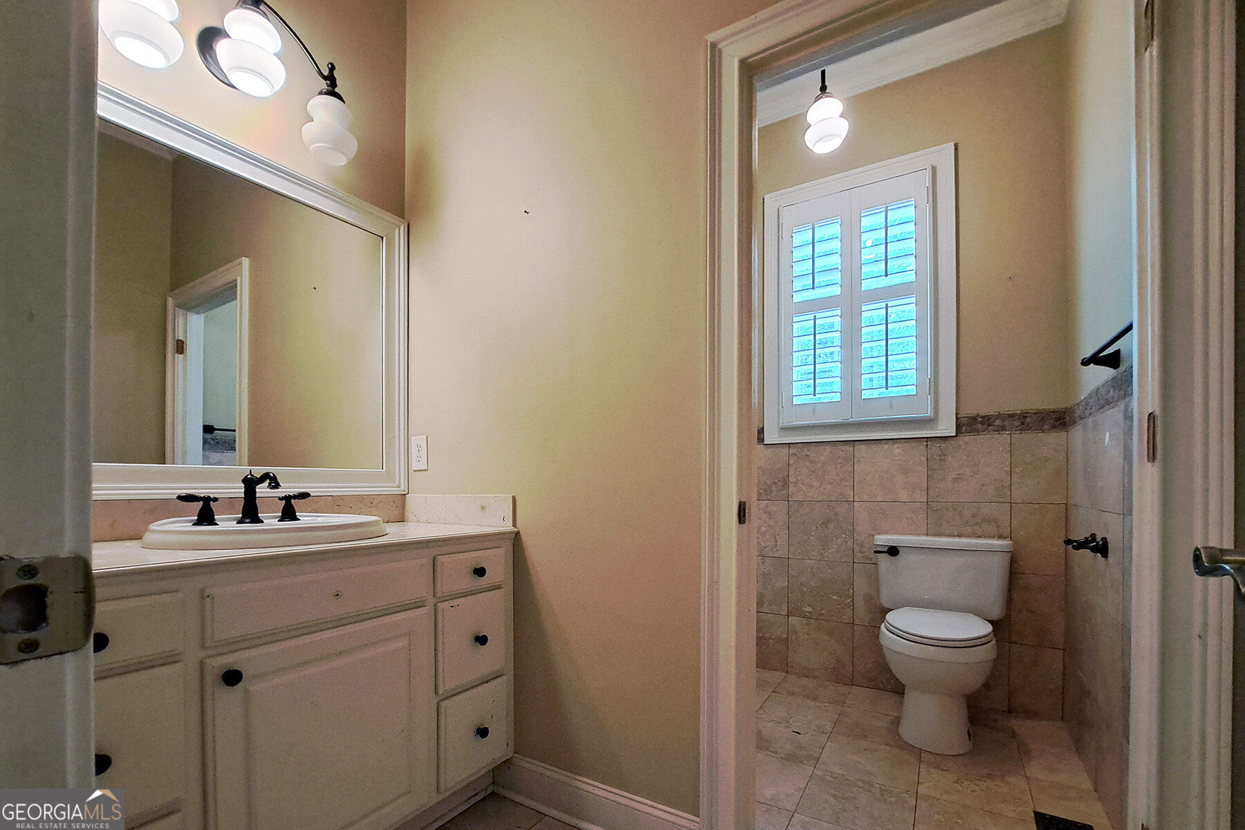 210 Loraine Forest Drive Property Photo 27