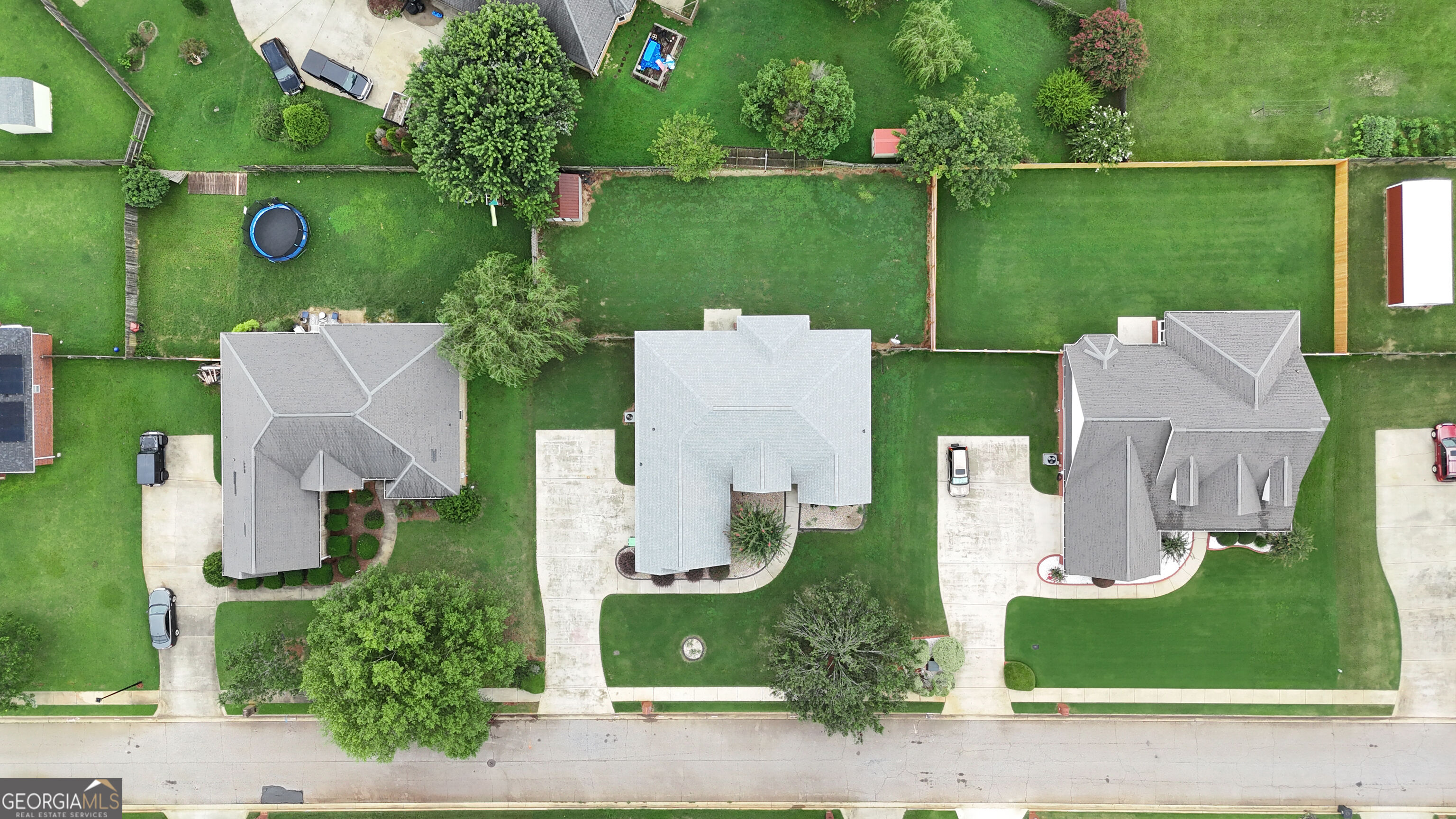 104 Flora Circle Property Photo 3