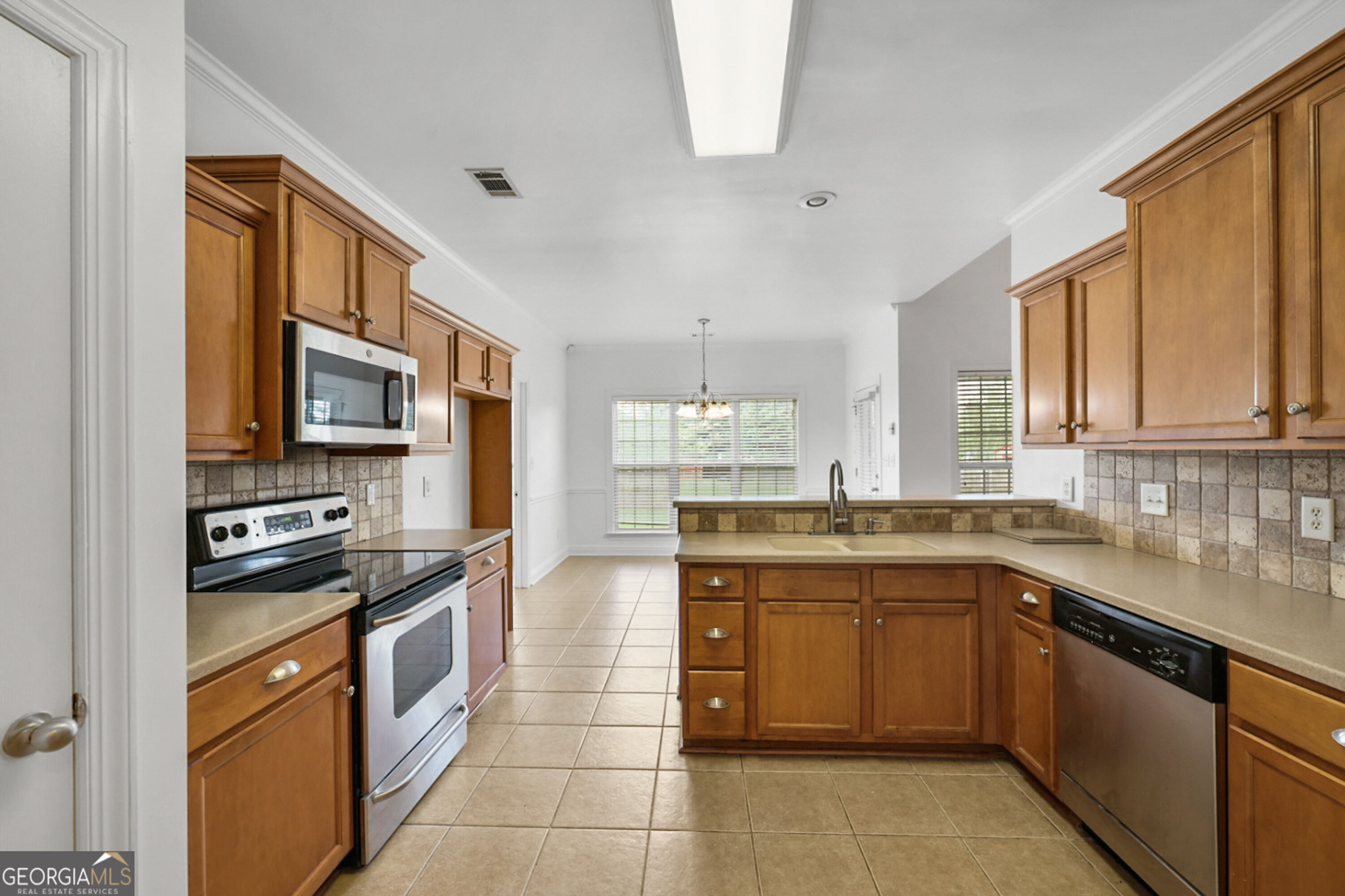 104 Flora Circle Property Photo 10