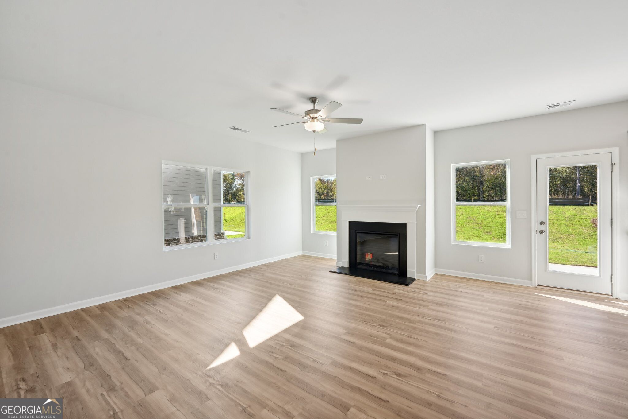 11822 Neely Lane Property Photo 11