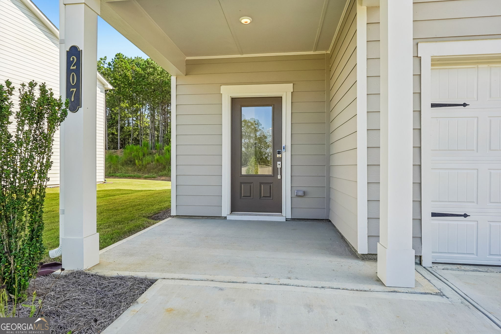 207 Groveton Court Property Photo 2