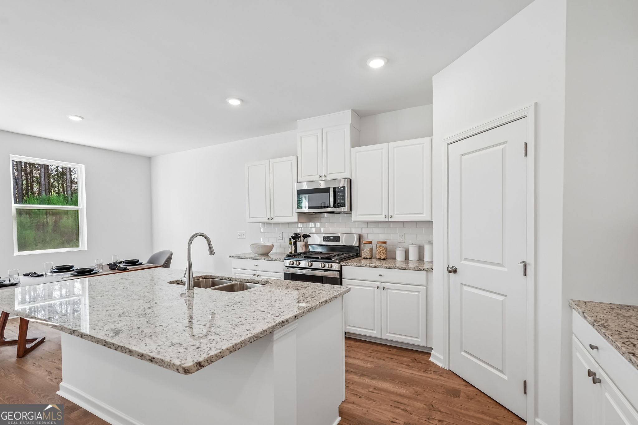207 Groveton Court Property Photo 10