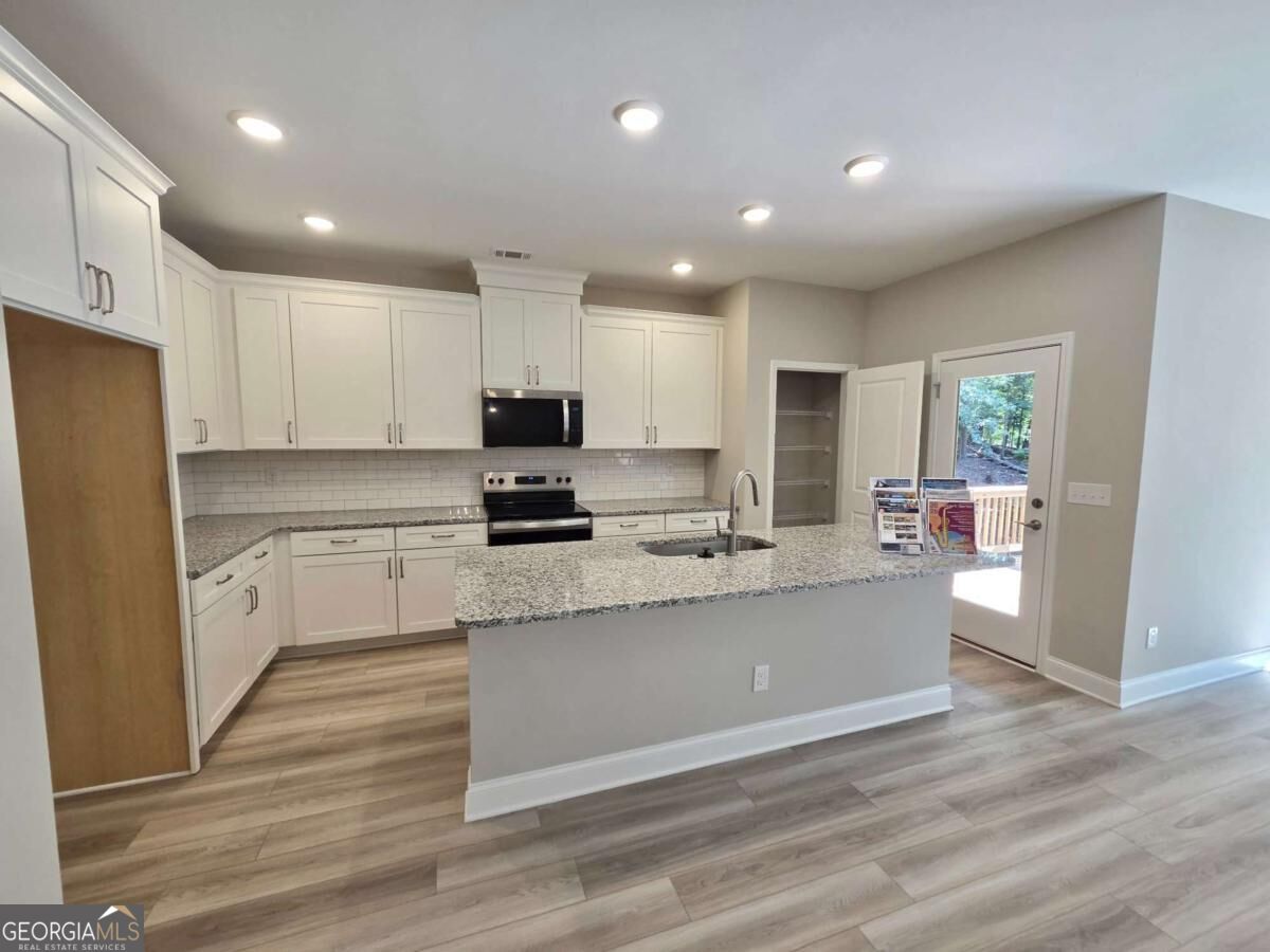 157 Silver Fox Loop Property Photo 5