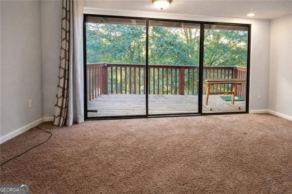 3575 Oakvale Road # 420 Property Photo 3