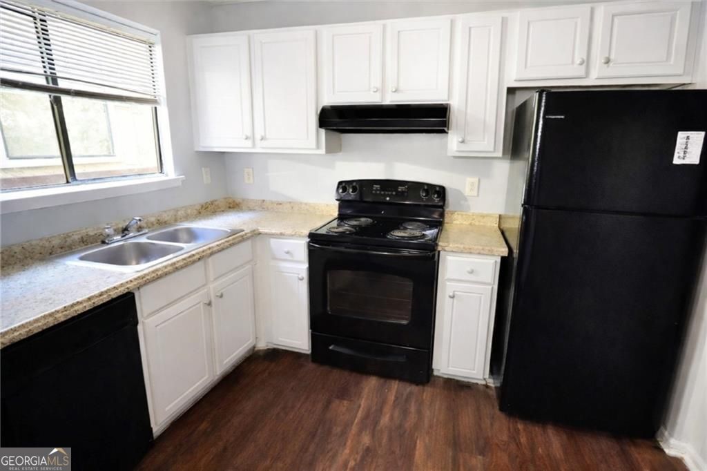 3575 Oakvale Road # 420 Property Photo 6