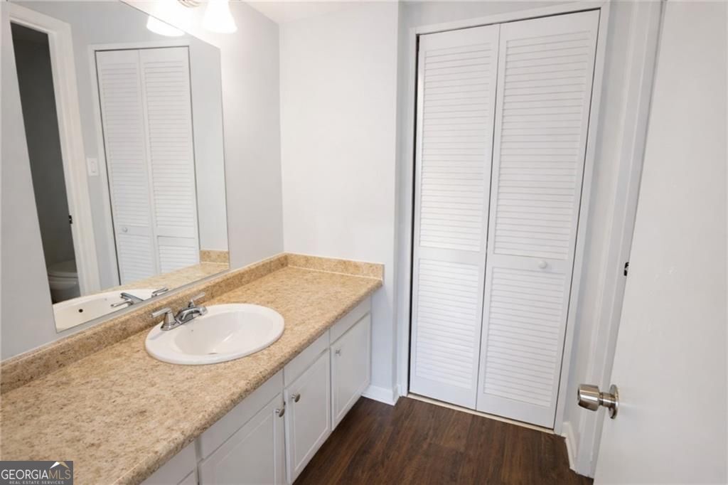 3575 Oakvale Road # 420 Property Photo 9