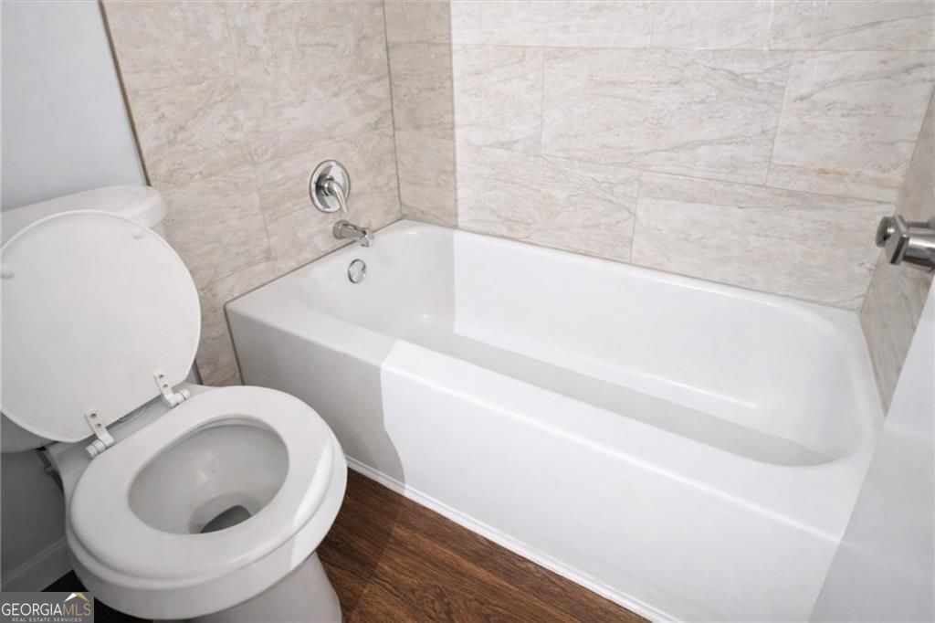 3575 Oakvale Road # 420 Property Photo 14