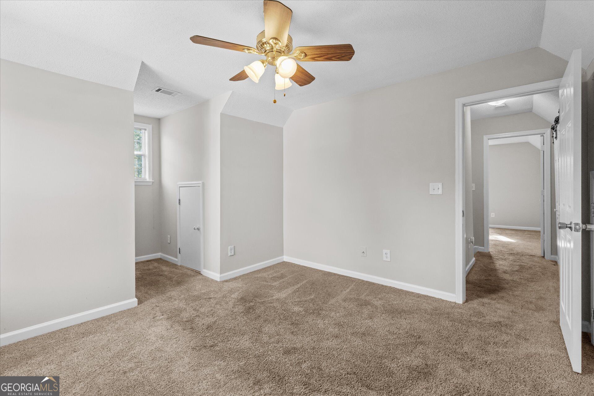 72 Wildwood Drive Property Photo 32