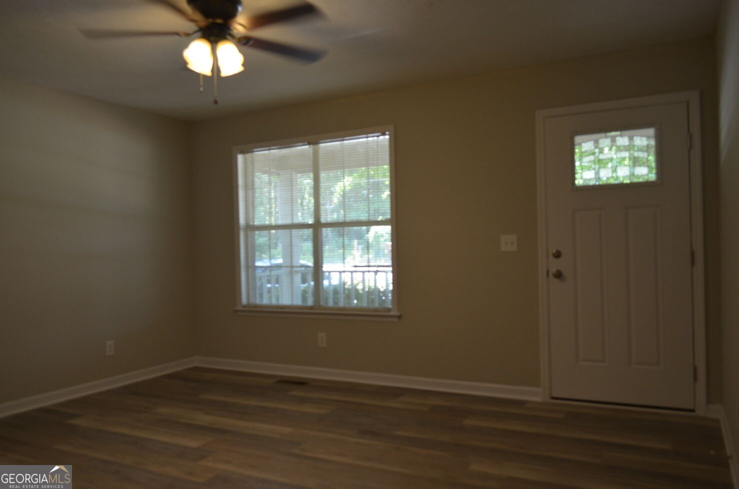 238 Freeman Avenue Property Photo 4