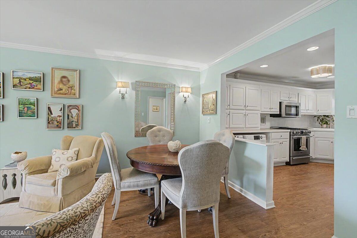 5400 Roswell Road # P1 Property Photo 4
