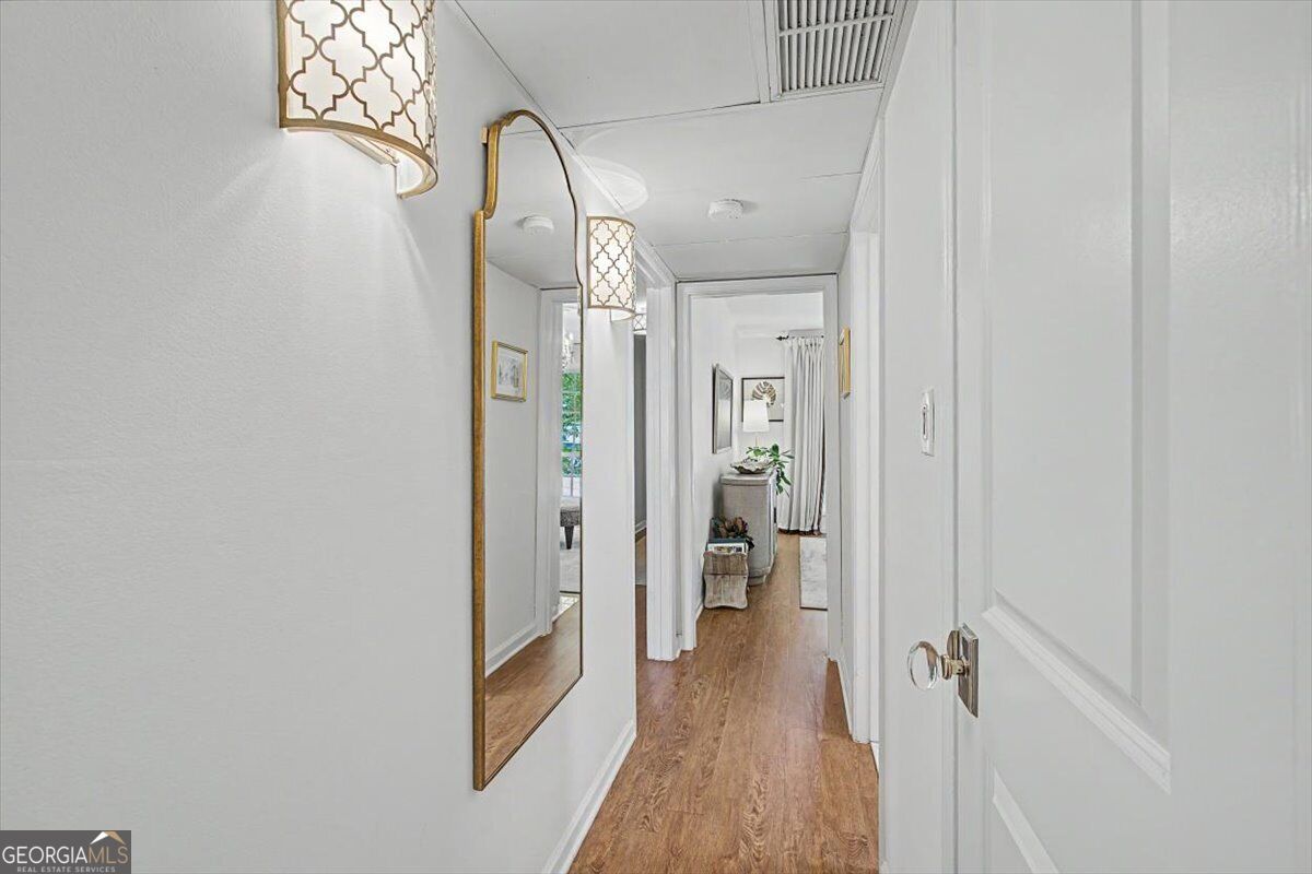 5400 Roswell Road # P1 Property Photo 20