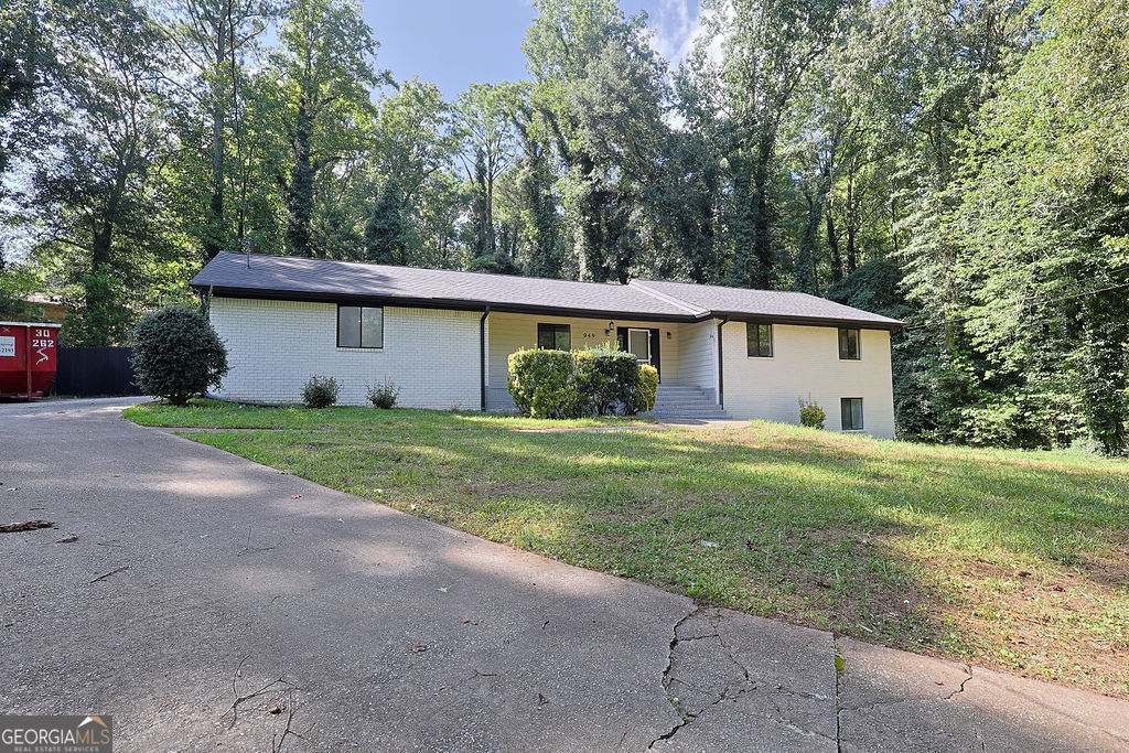 949 Marion Court Property Photo 2