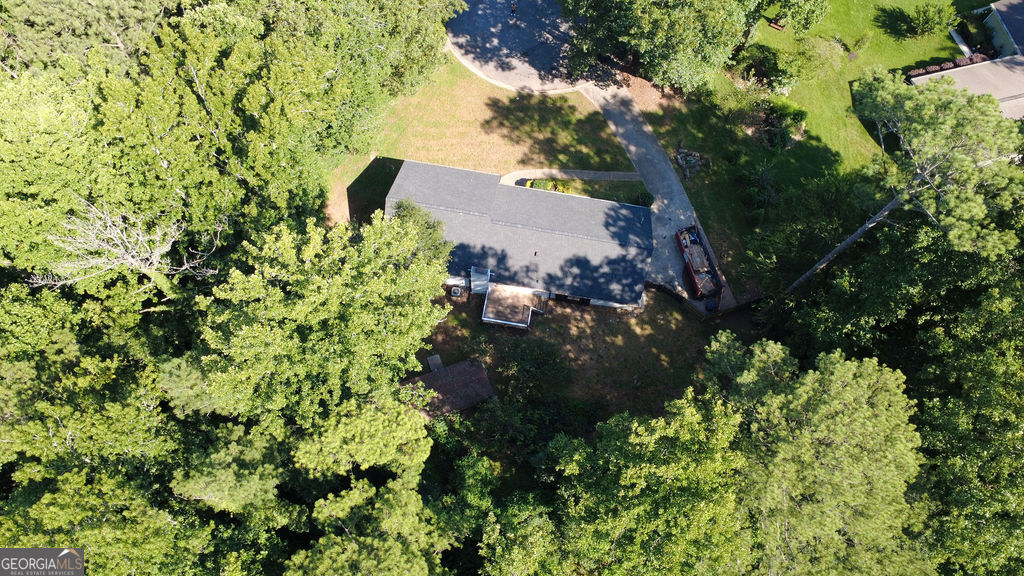 949 Marion Court Property Photo 4